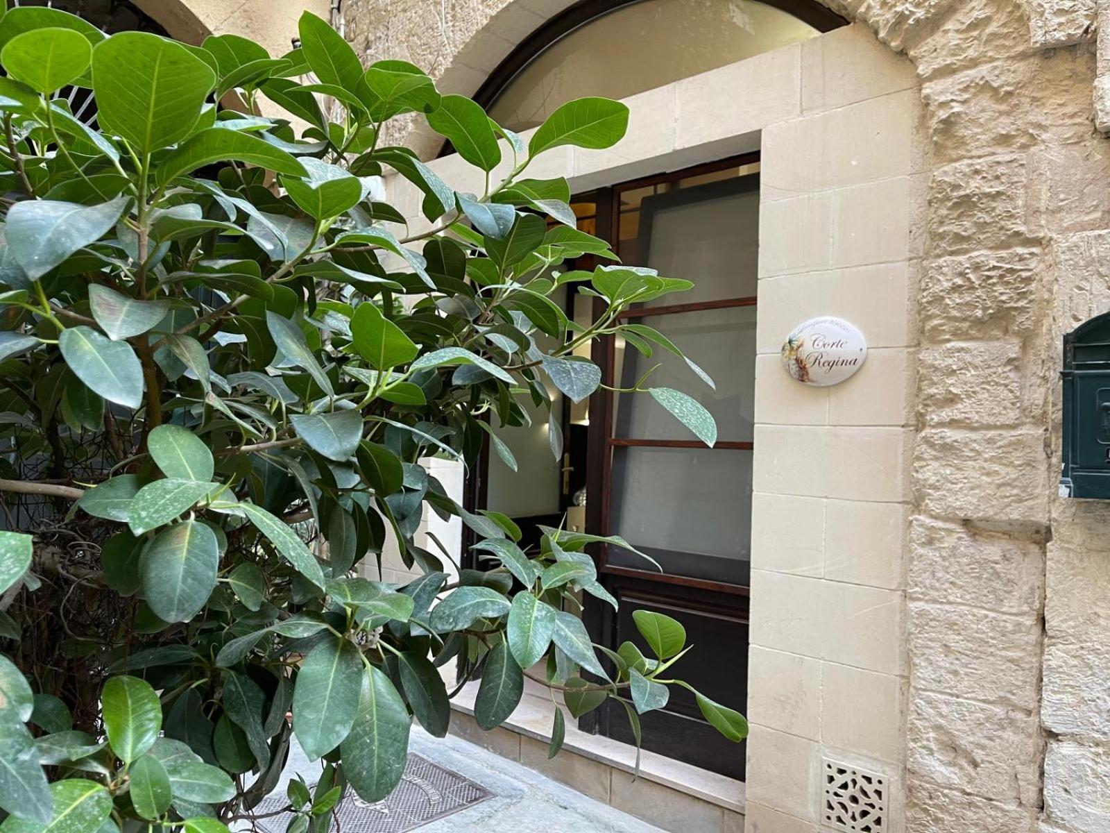 Goodstay Corte Regina Suite Λέτσε Εξωτερικό φωτογραφία